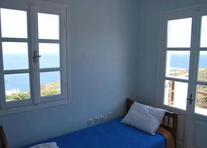 فيلة Bay View House