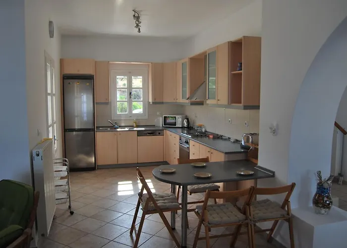 Bay View House فيلة